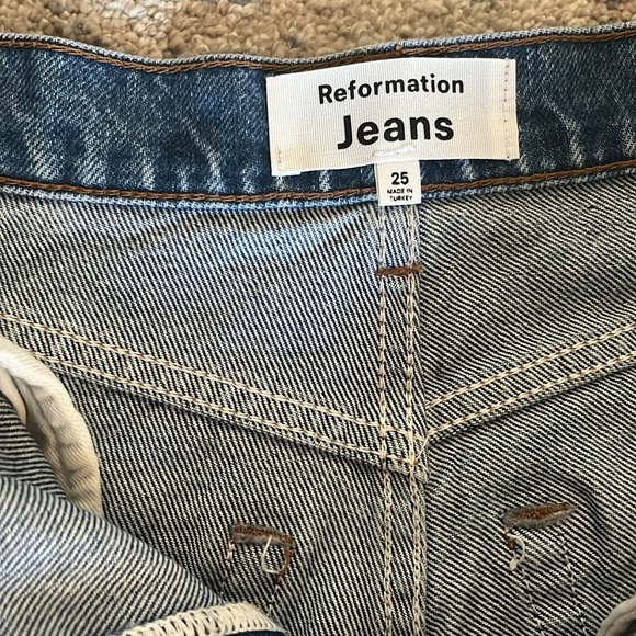 Reformation jeans nice stone wash color straight  leg size 25 perfect condition! - Picture 2 of 6